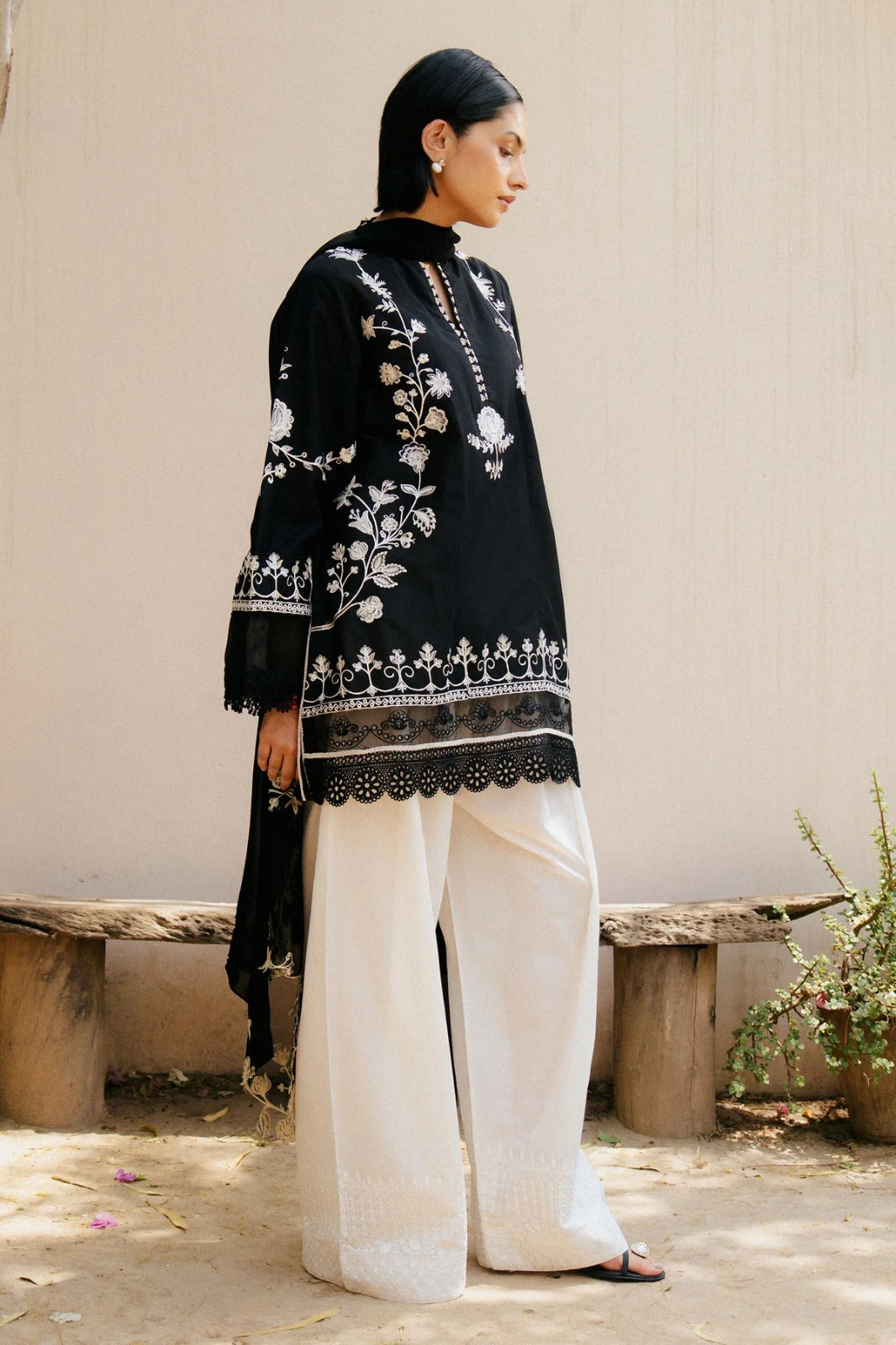 ZARA SHAH JAHAN — 3 PIECE EMBROIDERED SUMMER SUIT-RM102