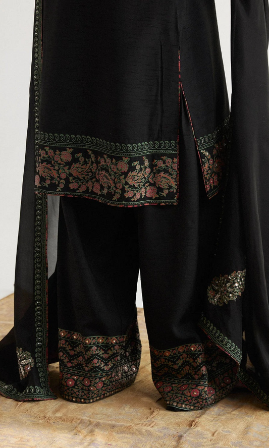 ZARA SHAH JAHAN | 3 PIECE EMBROIDERED SUMMER COLLECTION-RM140