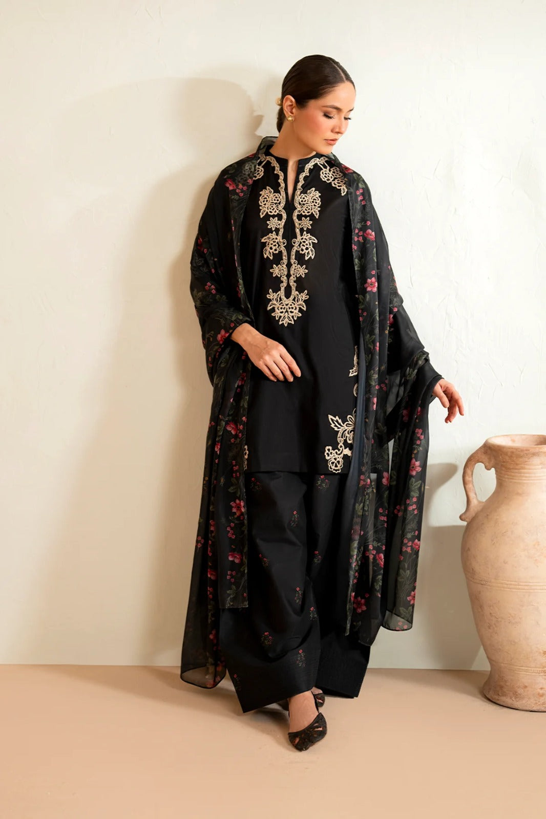 ZARA SHAHJAHAN | 3PC EMBROIDERED SUMMER SUIT-RM142